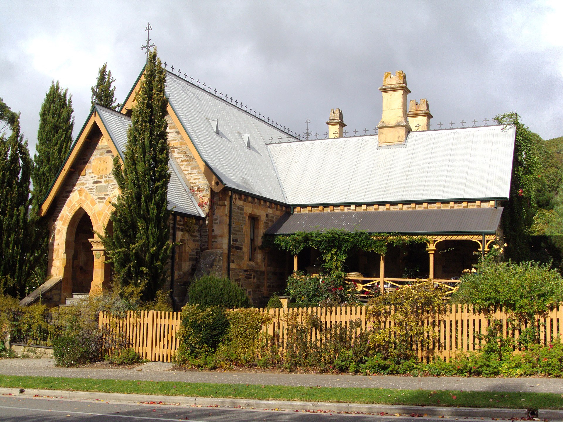 Is Clarendon, SA a good place to live?